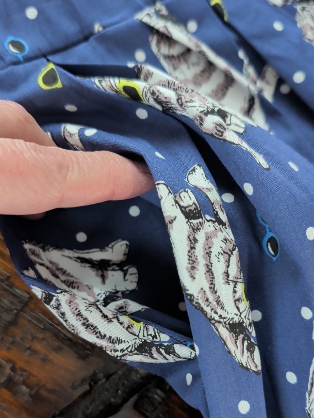Blue Novelty Cat with Sunglasses Print Pleated Skirt Size S - Picture 6 of 13